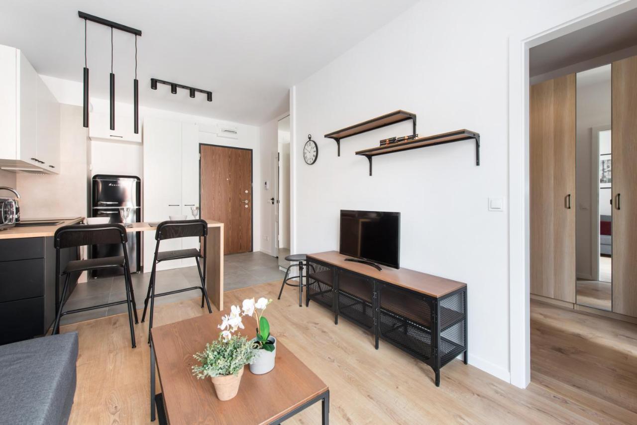 Superapart Stalowa 39 Modern Unit With Kitchen & Wifi Варшава Экстерьер фото