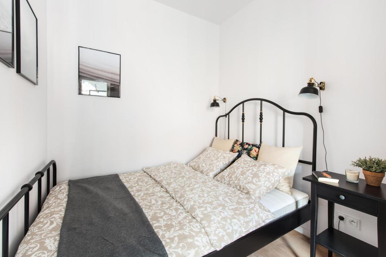 Superapart Stalowa 39 Modern Unit With Kitchen & Wifi Варшава Экстерьер фото