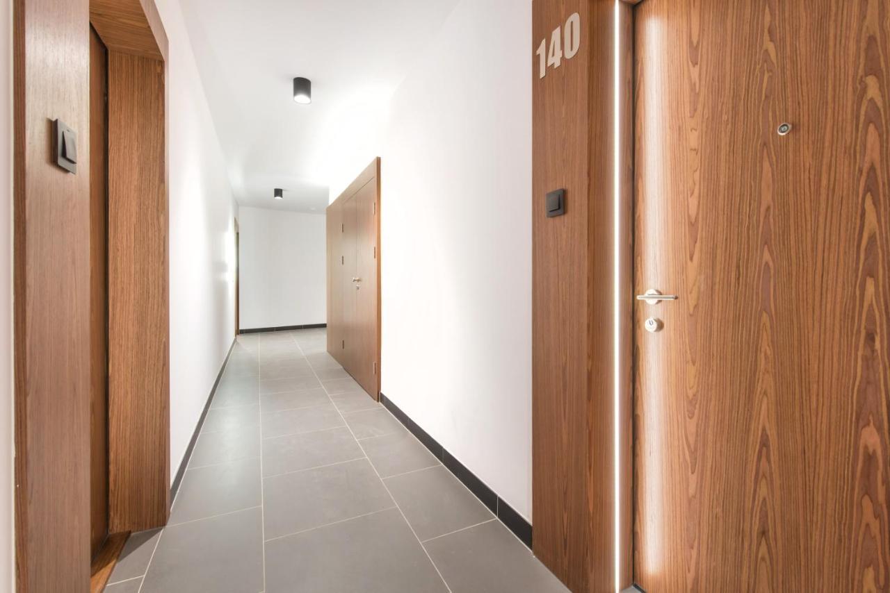 Superapart Stalowa 39 Modern Unit With Kitchen & Wifi Варшава Экстерьер фото