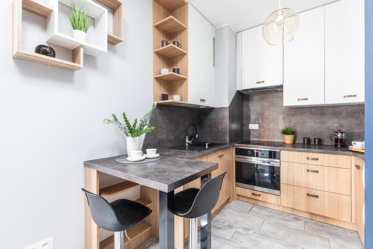Superapart Stalowa 39 Modern Unit With Kitchen & Wifi Варшава Экстерьер фото
