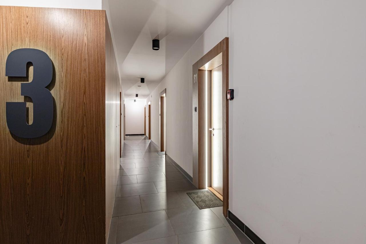 Superapart Stalowa 39 Modern Unit With Kitchen & Wifi Варшава Экстерьер фото